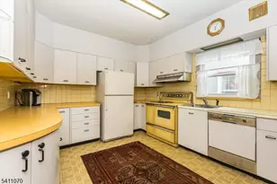 87 High St, Glen Ridge, NJ 07028 - Photo 22