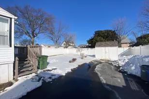 215 Victory St, Roselle, NJ 07203 - Photo 32