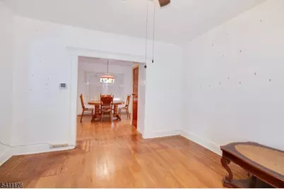 215 Victory St, Roselle, NJ 07203 - Photo 8