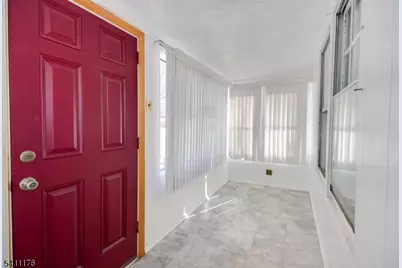 215 Victory St, Roselle, NJ 07203 - Photo 2