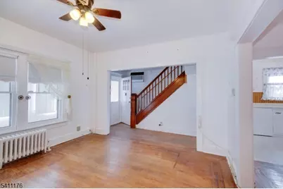 215 Victory St, Roselle, NJ 07203 - Photo 6