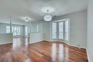 401 Pheasant Run, South Brunswick Township, NJ 08852 - Photo 10