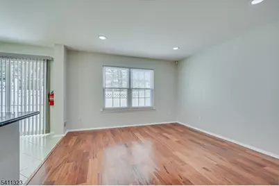 401 Pheasant Run, South Brunswick Township, NJ 08852 - Photo 12