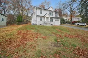 134 Hillside Ave, Livingston, NJ 07039 - Photo 22