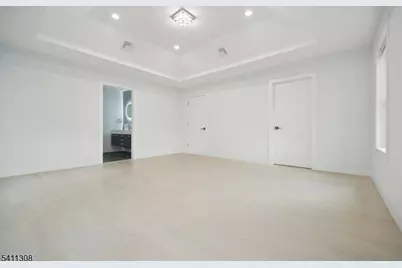 134 Hillside Ave, Livingston, NJ 07039 - Photo 12