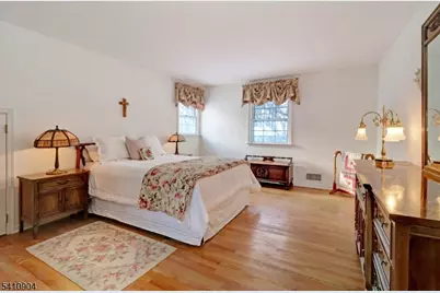 81 Huron Dr, Chatham Township, NJ 07928 - Photo 16