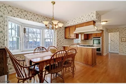 81 Huron Dr, Chatham Township, NJ 07928 - Photo 8