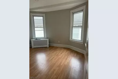 94 Summit Ave, Phillipsburg, NJ 08865 - Photo 2