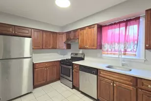 62 Mercer Ave, North Plainfield, NJ 07060 - Photo 2