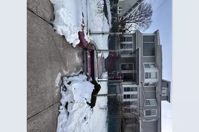 82 Leslie St, Newark, NJ 07108 - Photo 1