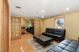 328 Hillside Ave, Livingston, NJ 07039 - Photo 10