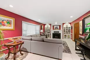 328 Hillside Ave, Livingston, NJ 07039 - Photo 14