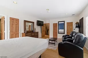 328 Hillside Ave, Livingston, NJ 07039 - Photo 28