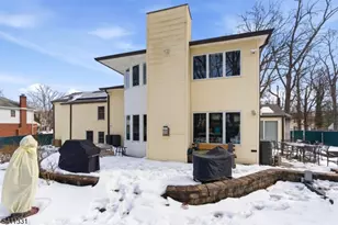 328 Hillside Ave, Livingston, NJ 07039 - Photo 44