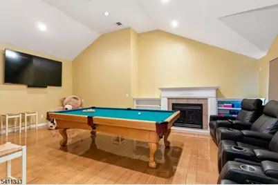 328 Hillside Ave, Livingston, NJ 07039 - Photo 16