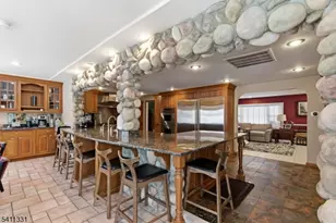 328 Hillside Ave, Livingston, NJ 07039 - Photo 10