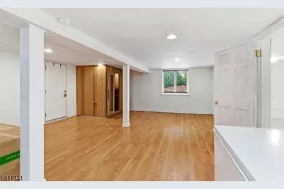 328 Hillside Ave, Livingston, NJ 07039 - Photo 22