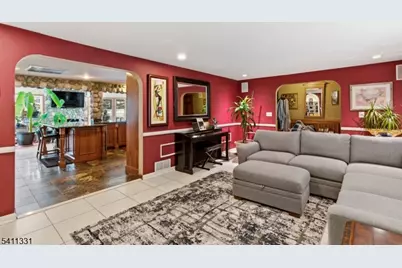 328 Hillside Ave, Livingston, NJ 07039 - Photo 16