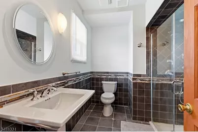 328 Hillside Ave, Livingston, NJ 07039 - Photo 28