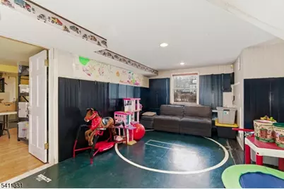 328 Hillside Ave, Livingston, NJ 07039 - Photo 32