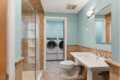 328 Hillside Ave, Livingston, NJ 07039 - Photo 20