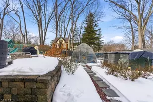 328 Hillside Ave, Livingston, NJ 07039 - Photo 40