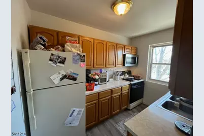 1470 W Terrace Cir, Teaneck Township, NJ 07666 - Photo 10