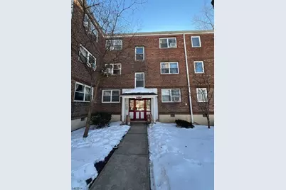 1470 W Terrace Cir, Teaneck Township, NJ 07666 - Photo 12