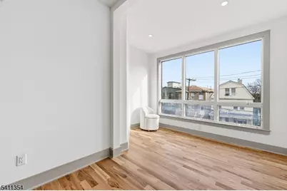 221 Clerk St, Jersey City, NJ 07305 - Photo 8