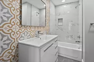 579 S 12th St, Newark, NJ 07103 - Photo 8