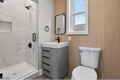 579 S 12th St #1, Newark, NJ 07103 - Photo 4