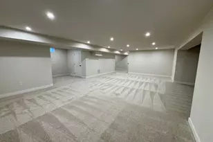 61 Willow Ln, Parsippany, NJ 07054 - Photo 22