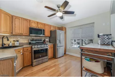 13 Spruce Ter, Mount Arlington, NJ 07856 - Photo 4