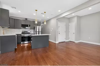 579 S 12th St #3, Newark, NJ 07103 - Photo 2