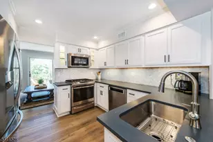 80 N Edgewood Rd, Bedminster Township, NJ 07921 - Photo 4