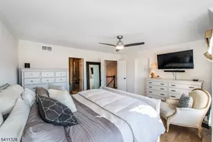 80 N Edgewood Rd, Bedminster Township, NJ 07921 - Photo 14