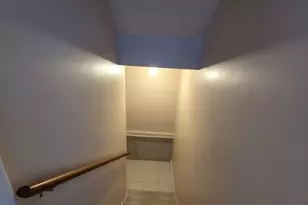 4 Castle Ct, Franklin Township, NJ 08873 - Photo 8