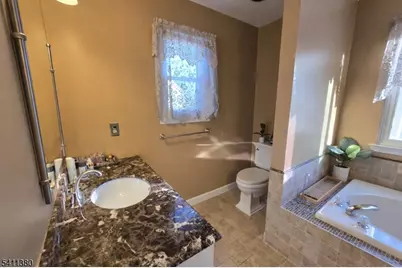 4 Castle Ct, Franklin Township, NJ 08873 - Photo 26