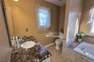 4 Castle Ct, Franklin Township, NJ 08873 - Photo 26