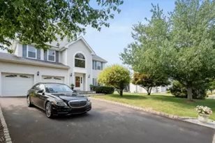 4 Castle Ct, Franklin Township, NJ 08873 - Photo 6