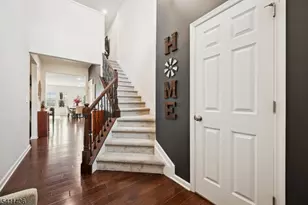 33 Albert Ct, Randolph Township, NJ 07869 - Photo 2