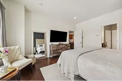 33 Albert Ct, Randolph Township, NJ 07869 - Photo 12