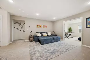 33 Albert Ct, Randolph Township, NJ 07869 - Photo 14