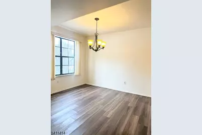 102 Keystone Ct, Edison, NJ 08817 - Photo 6