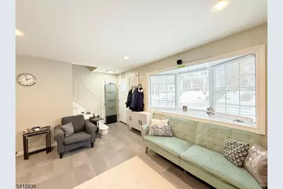 36 Cumberland Ave, Verona, NJ 07044 - Photo 4