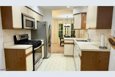 41C Chicopee Dr, Montgomery Township, NJ 08540 - Photo 4