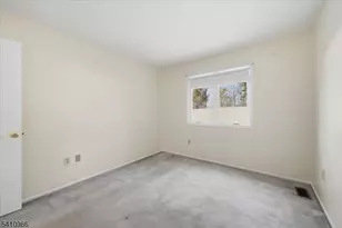 504 Clark Cir, Raritan Township, NJ 08822 - Photo 10