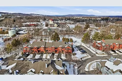 504 Clark Circle, Raritan Township, NJ 08822 - Photo 18