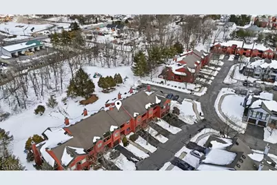 504 Clark Circle, Raritan Township, NJ 08822 - Photo 2