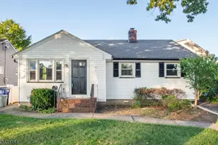 22 Washington St, Clark Township, NJ 07066 - Photo 2